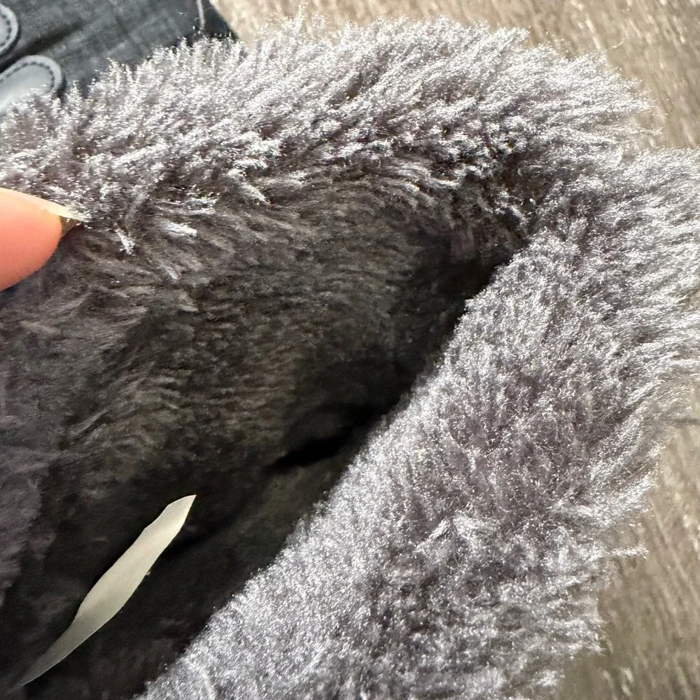 Dream Kids Black Faux Fur Lined Winter Snow Boots Size 30 / US 12C Toggle